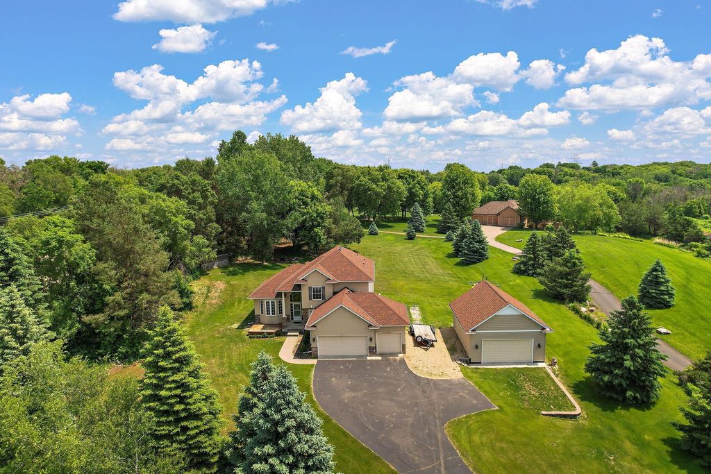 7003 Goodview Avenue S, Cottage Grove, MN 55016