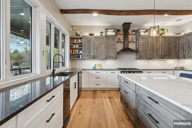 259 Cupsaw Drive, Ringwood, NJ 07456