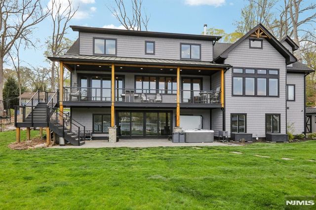 259 Cupsaw Drive, Ringwood, NJ 07456