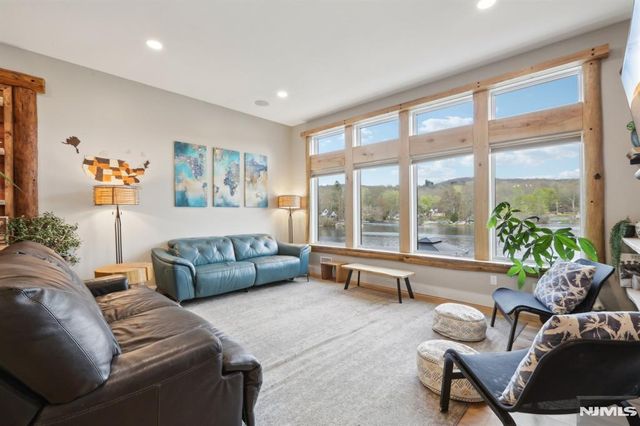 259 Cupsaw Drive, Ringwood, NJ 07456