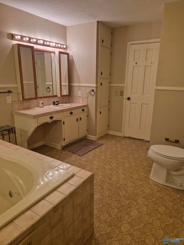 107 New Hope Cedar Point Rd, New Hope, AL 35760