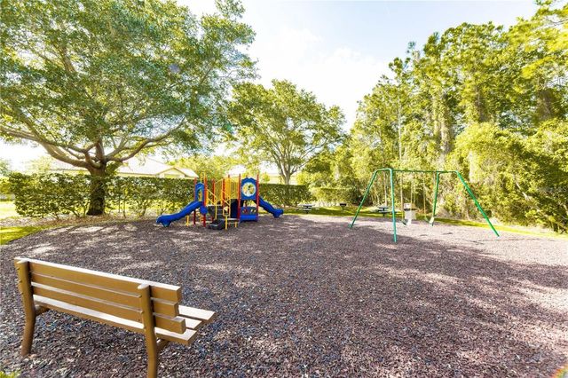 737 CREST PINES DRIVE 612, Orlando, FL 32828