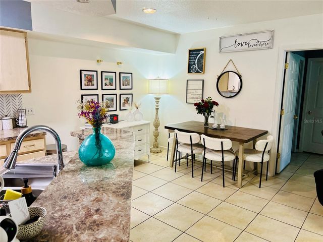 737 CREST PINES DRIVE 612, Orlando, FL 32828