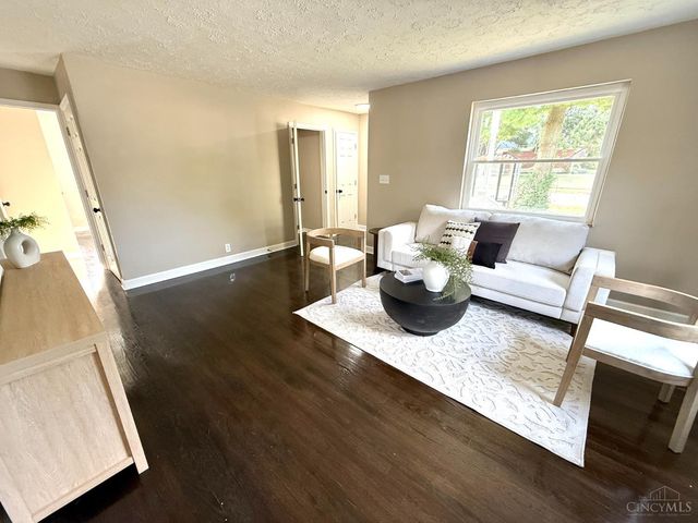 6824 Salem Road, Cincinnati, OH 45230