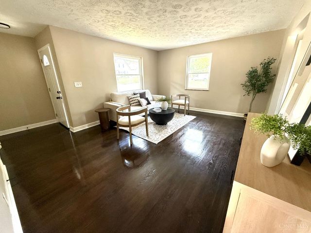 6824 Salem Road, Cincinnati, OH 45230