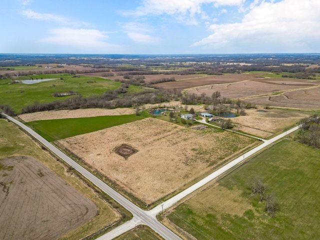 862 SW 1651 Road, Holden, MO 64040