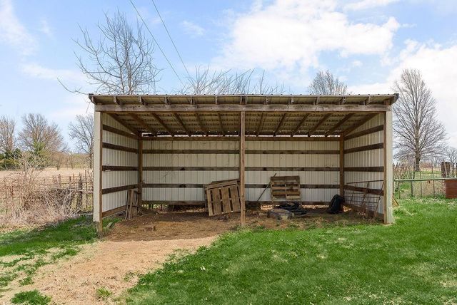 862 SW 1651 Road, Holden, MO 64040