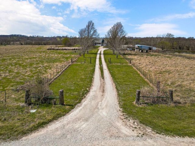 862 SW 1651 Road, Holden, MO 64040