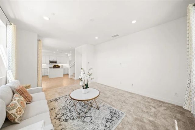 155 W LA PALMA Avenue 2, Anaheim, CA 92801