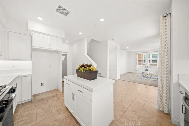 155 W LA PALMA Avenue 2, Anaheim, CA 92801