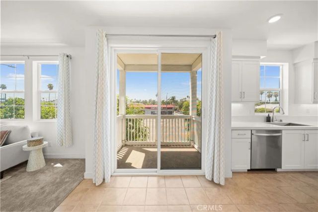 155 W LA PALMA Avenue 2, Anaheim, CA 92801