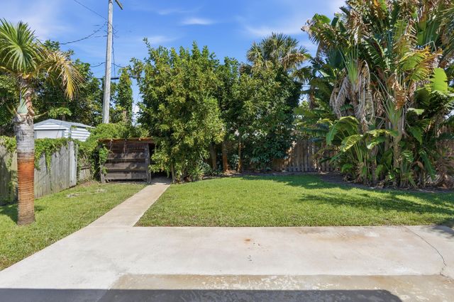 365 Garden Boulevard, Palm Beach Gardens, FL 33410