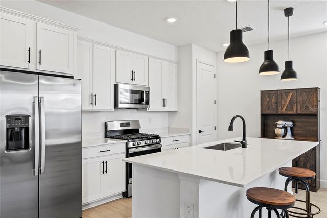 6026 JENSEN VIEW AVENUE, Apollo Beach, FL 33572