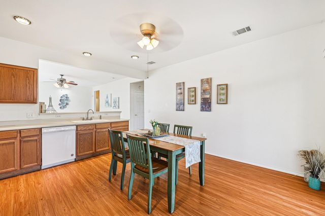 323 Crockett LOOP, Georgetown, TX 78633