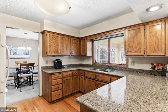 4865 Cottonwood Lane N, Plymouth, MN 55442