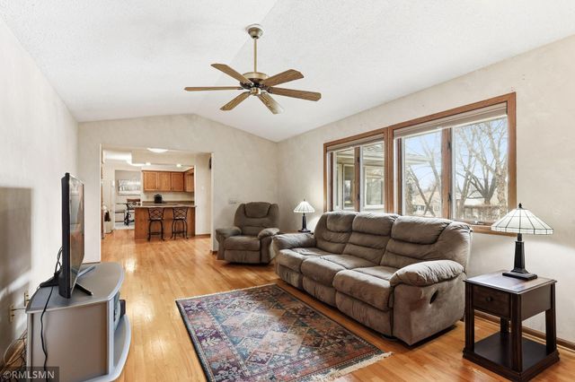 4865 Cottonwood Lane N, Plymouth, MN 55442