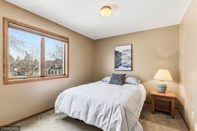 4865 Cottonwood Lane N, Plymouth, MN 55442