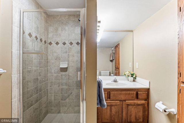 4865 Cottonwood Lane N, Plymouth, MN 55442