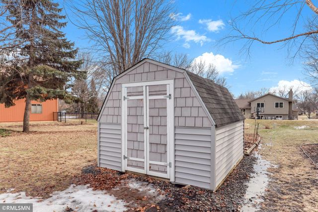 4865 Cottonwood Lane N, Plymouth, MN 55442