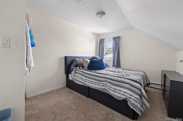 733 14th Street, West Babylon, NY 11704