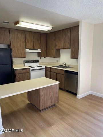 286 Oakleaf Drive 35, Thousand Oaks, CA 91360