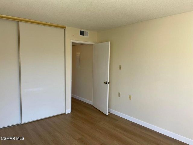 286 Oakleaf Drive 35, Thousand Oaks, CA 91360