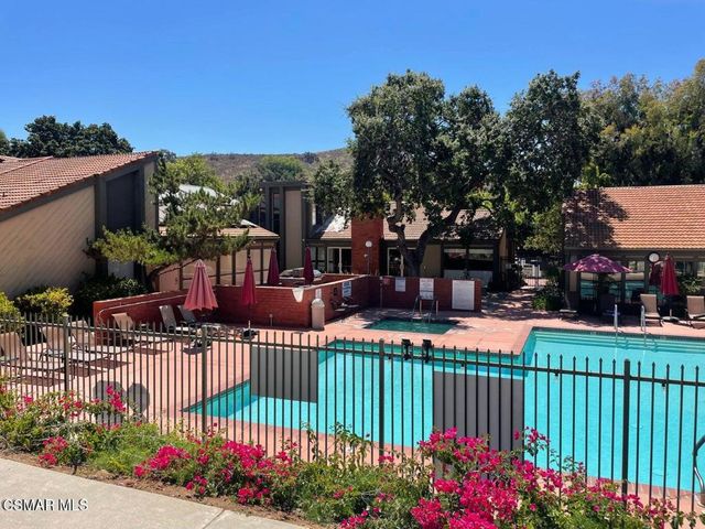 286 Oakleaf Drive 35, Thousand Oaks, CA 91360