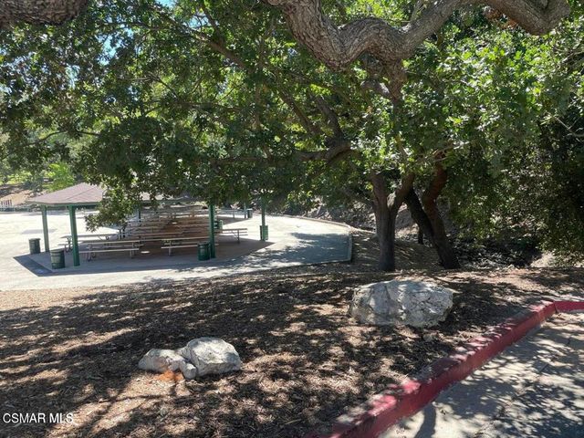 286 Oakleaf Drive 35, Thousand Oaks, CA 91360
