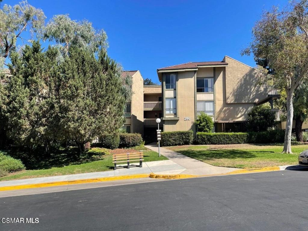 286 Oakleaf Drive 35, Thousand Oaks, CA 91360