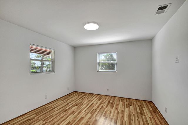 5425 Stratford Road, Haverhill, FL 33415