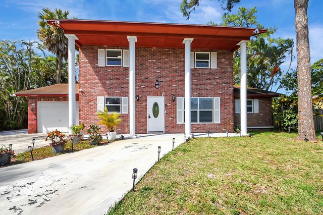 5425 Stratford Road, Haverhill, FL 33415