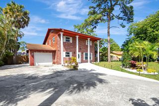 5425 Stratford Road, Haverhill, FL 33415