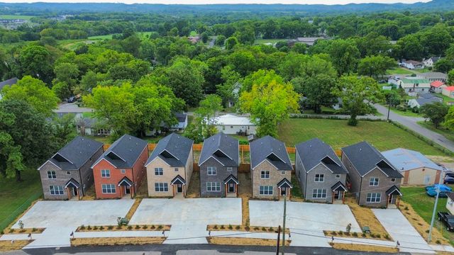 656 Chambers St Unit 110, Gallatin, TN 37066