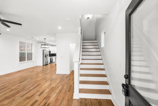 656 Chambers St Unit 110, Gallatin, TN 37066