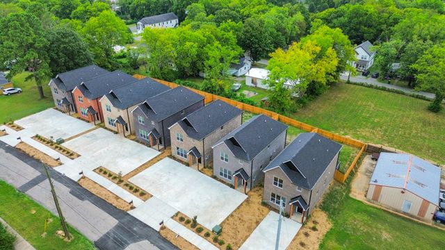 656 Chambers St Unit 110, Gallatin, TN 37066