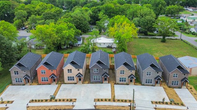 656 Chambers St Unit 110, Gallatin, TN 37066