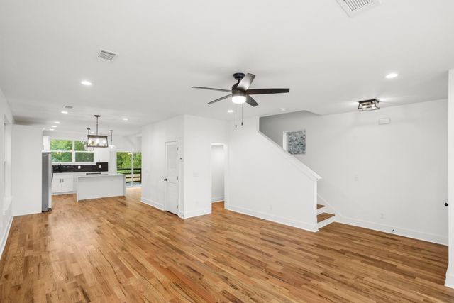 656 Chambers St Unit 110, Gallatin, TN 37066