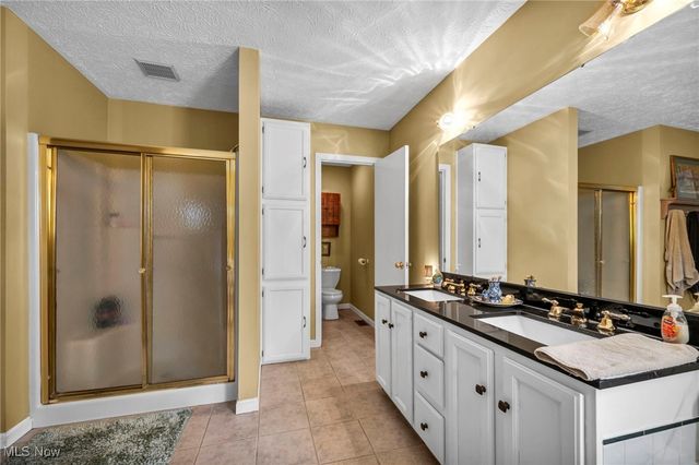 7292 Kenssington Drive, North Ridgeville, OH 44039