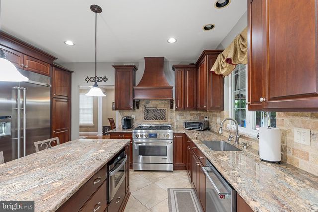 1295 INDIAN HILL RD, Toms River, NJ 08753