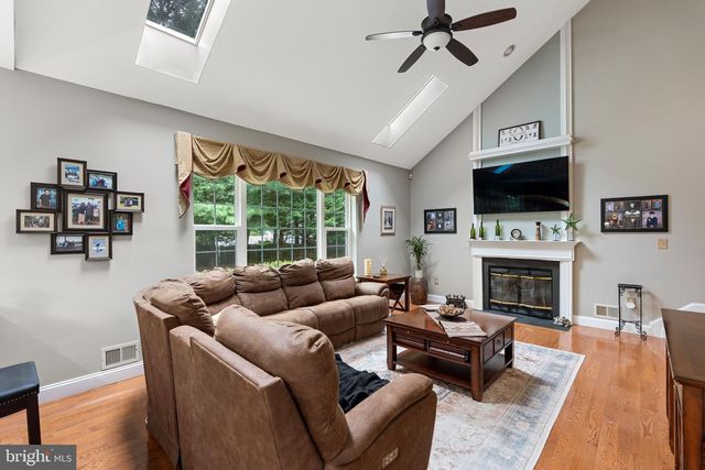 1295 INDIAN HILL RD, Toms River, NJ 08753