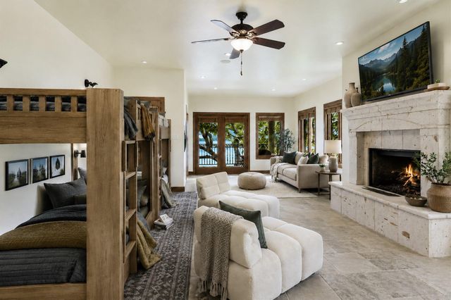 507 Sandy Mountain DR, Sunrise Beach, TX 78643