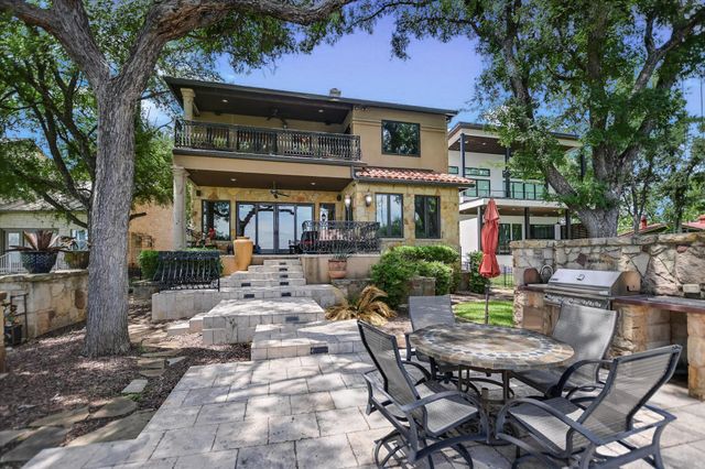 507 Sandy Mountain DR, Sunrise Beach, TX 78643