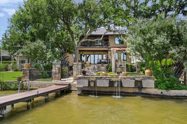 507 Sandy Mountain DR, Sunrise Beach, TX 78643