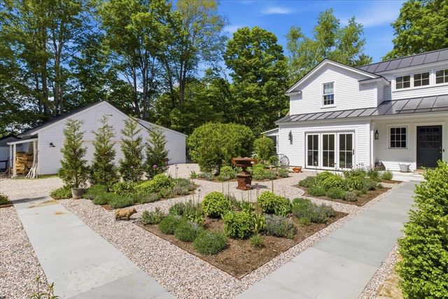86 Church Street, Dorset, VT 05251