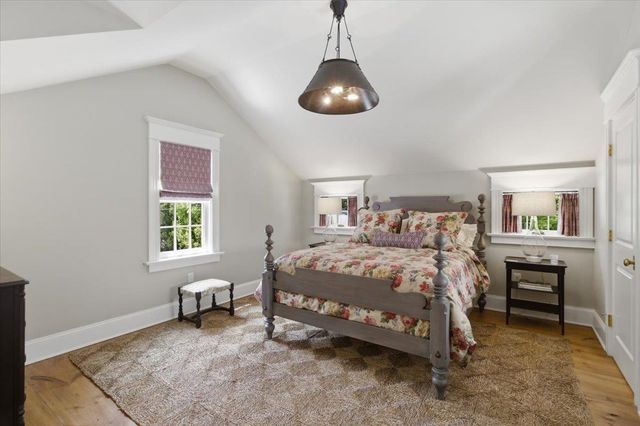 86 Church Street, Dorset, VT 05251