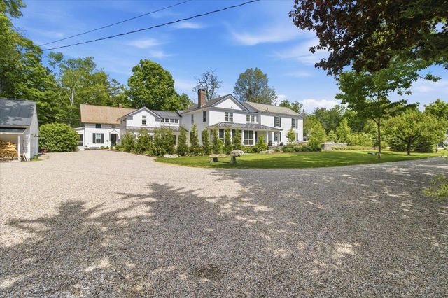 86 Church Street, Dorset, VT 05251