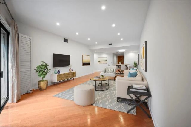 750 S Bundy Drive 108, Los Angeles, CA 90049