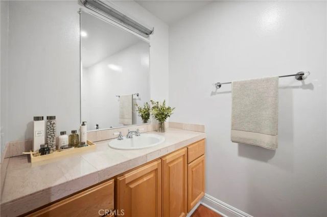 750 S Bundy Drive 108, Los Angeles, CA 90049