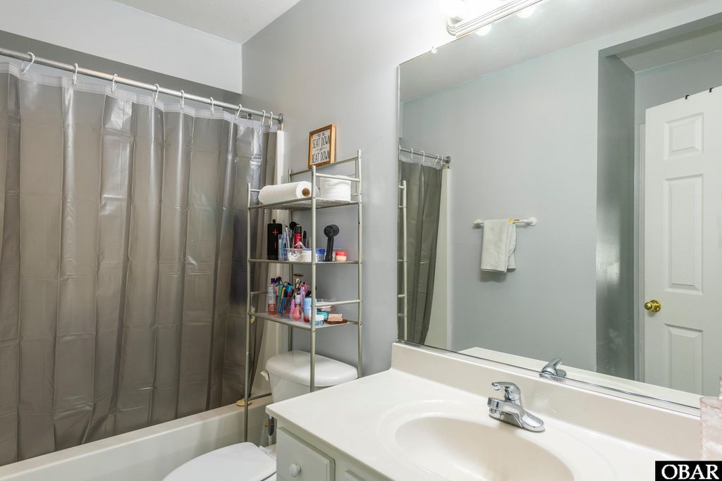 Image 43 of property listing at 152 Sherwood Drive Lot# 24, Manteo, NC 27954