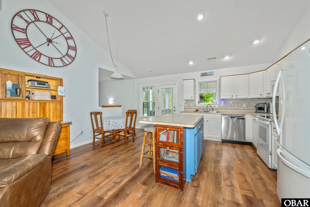 Image 9 of property listing at 152 Sherwood Drive Lot# 24, Manteo, NC 27954